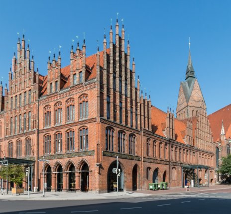 Altes Rathaus in Hannover &copy; Isnurnfoto. - stock.adobe.com