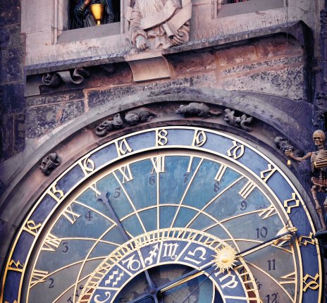 Astronomische Uhr in Prag © Byelikova Oksana-fotolia.com