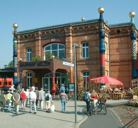 Hundertwasserbahnhof in Uelzen © HeideRegion Uelzen e.V.