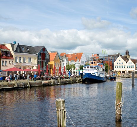 Am Hafen von Husum &copy; VRD - stock.adobe.com