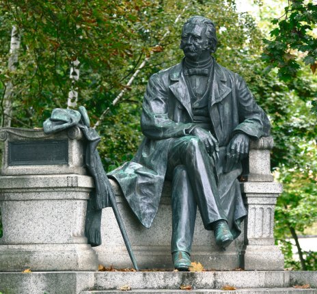 Fontanedenkmal in der Fontanestadt Neuruppin &copy; Stadt Neuruppin